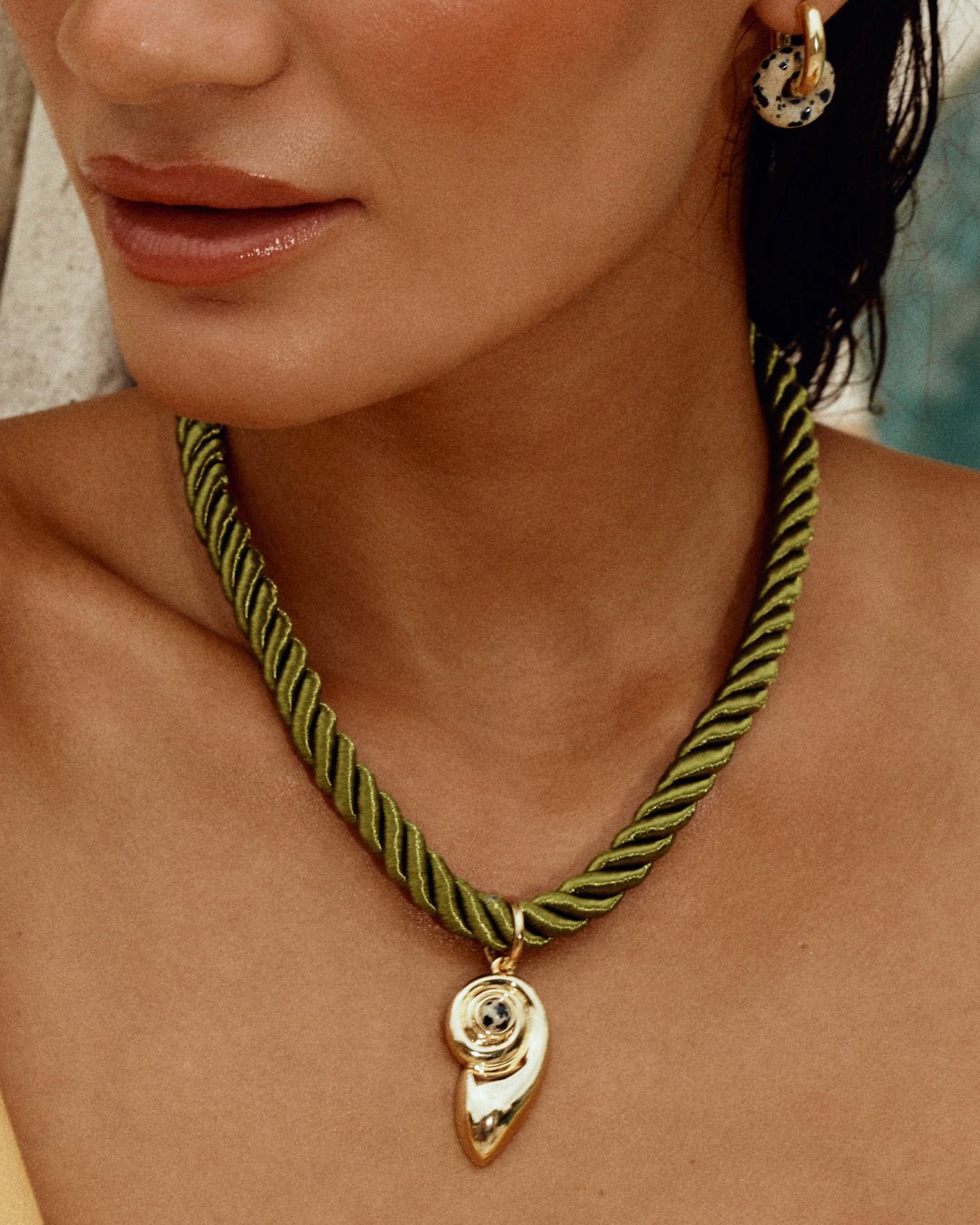 The Palma Shell Cord Necklace- Gold - Image 3