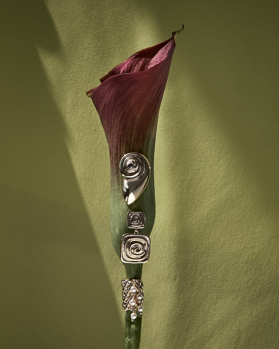 The Palma Pearl Ear Cuff- Silver - Image 3