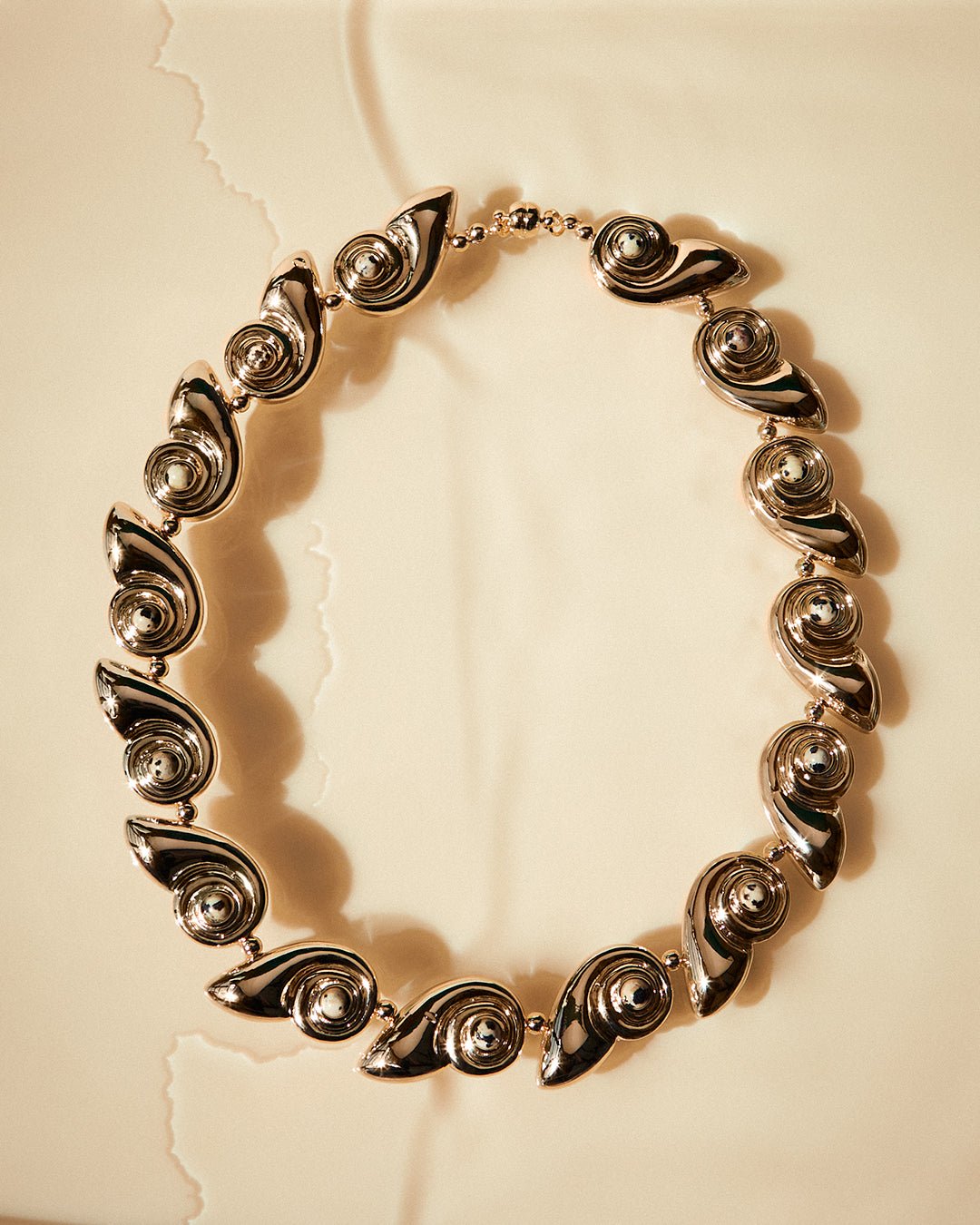 The Palma Shell Statement Necklace- Gold - Image 3
