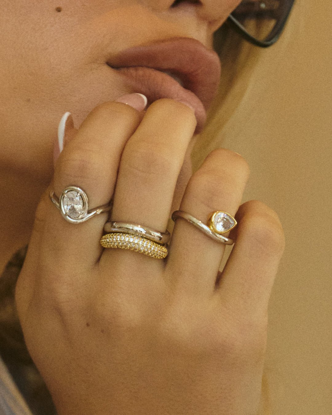 The Marais Wave Ring Set- Silver - Image 2