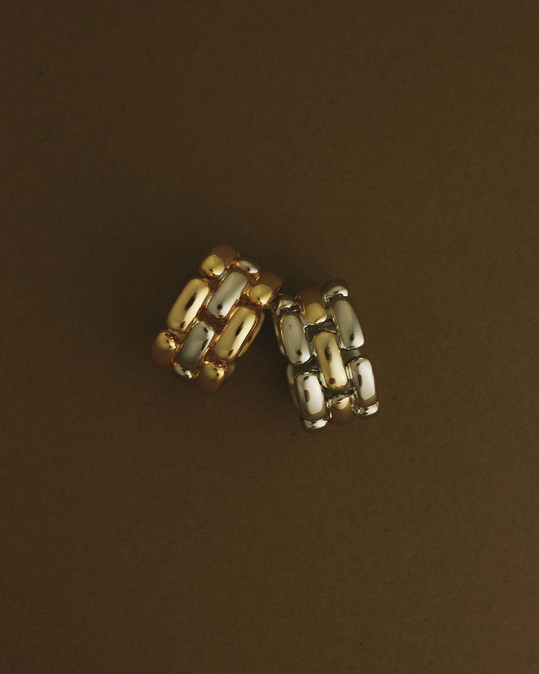 The Noir Link Ring- Gold - Image 3