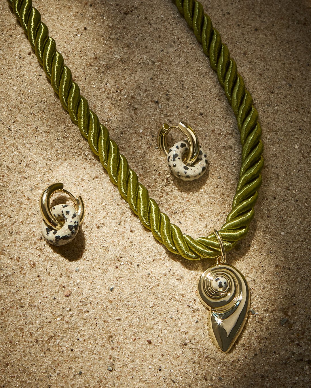 The Palma Shell Cord Necklace- Gold - Image 4